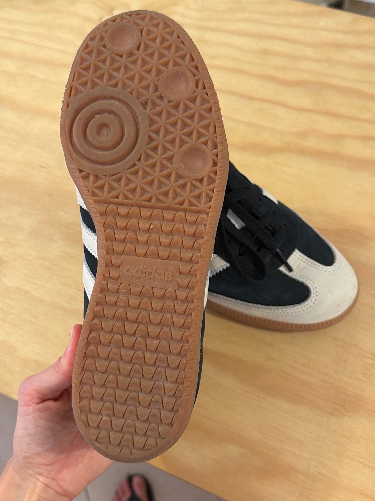 Schuhe ADIDAS