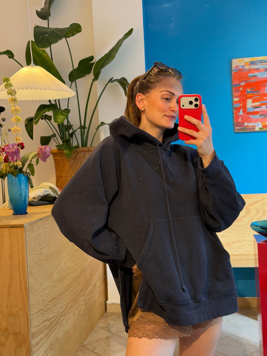 Pulli CLOSED
