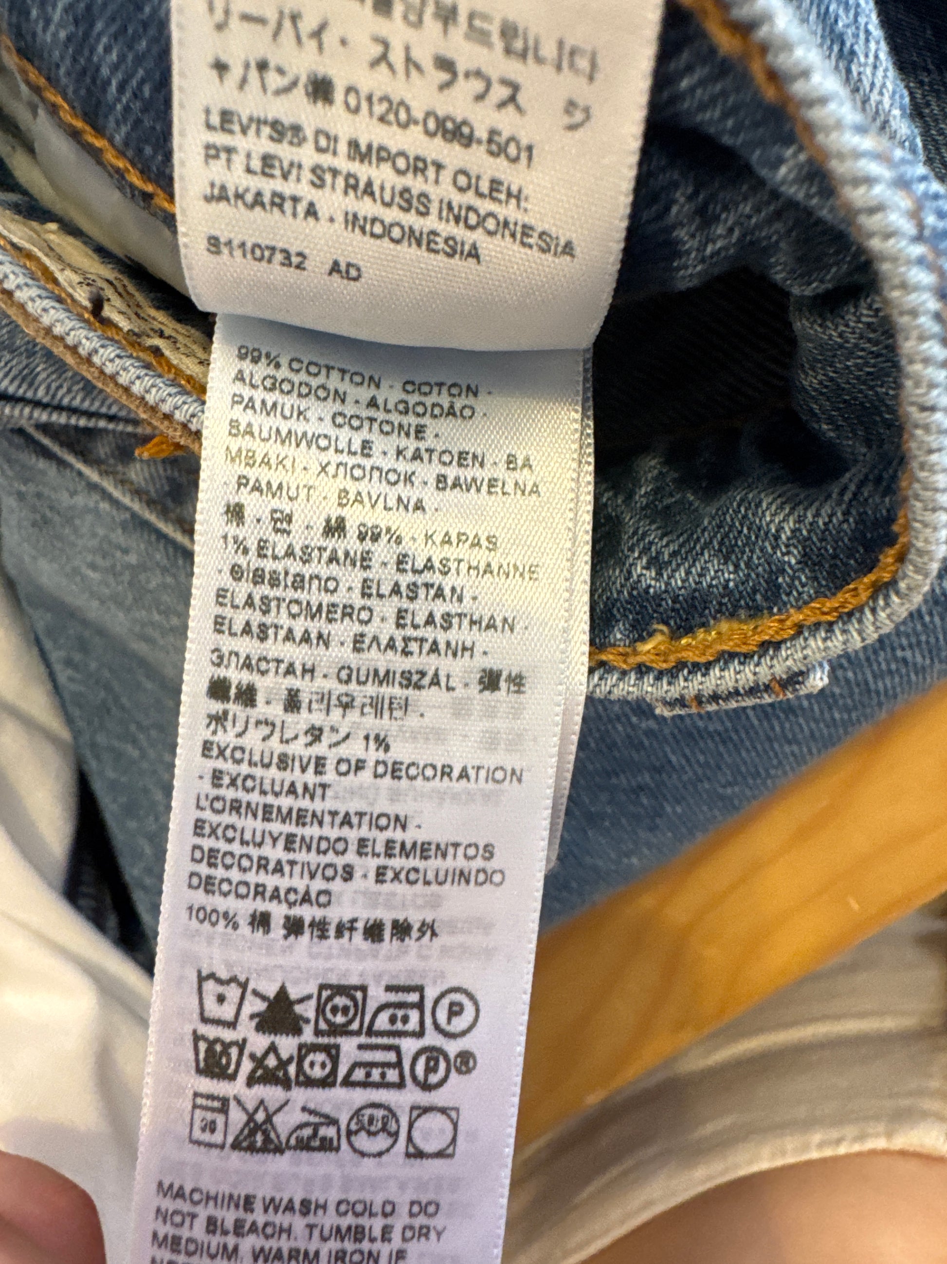 Jeans