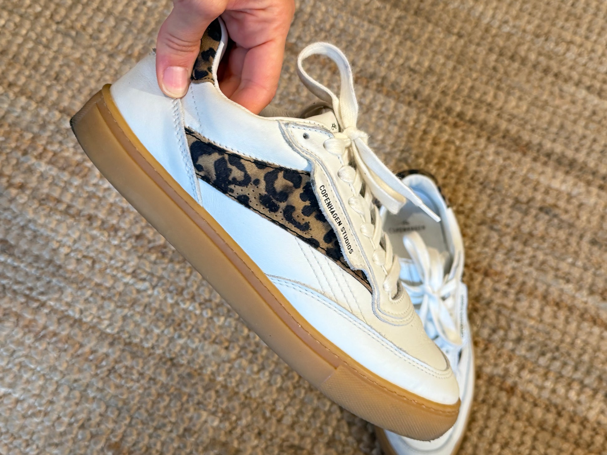 Sneaker