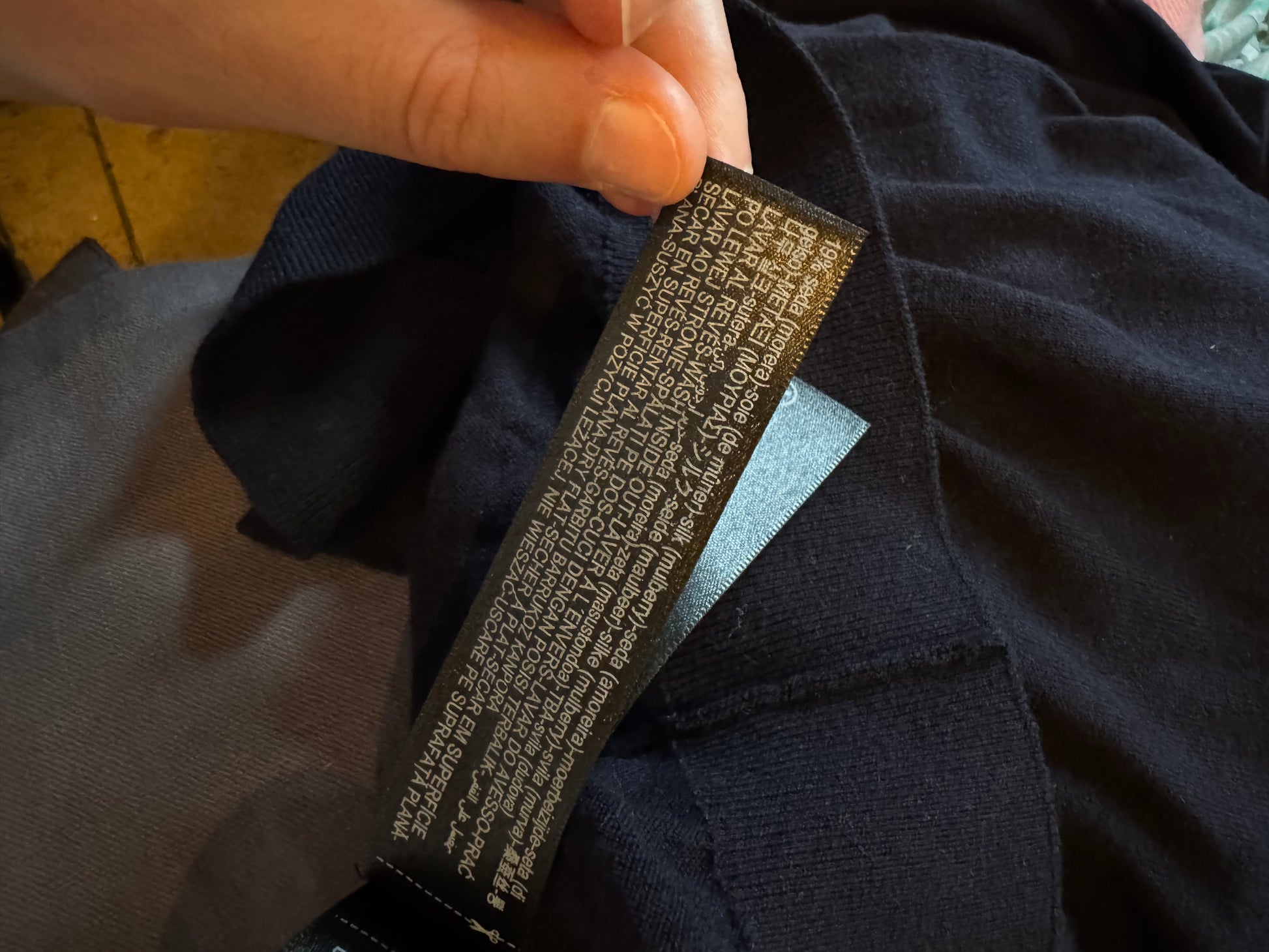 Pulli schwarz