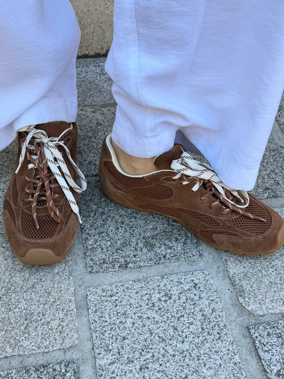 Sneaker