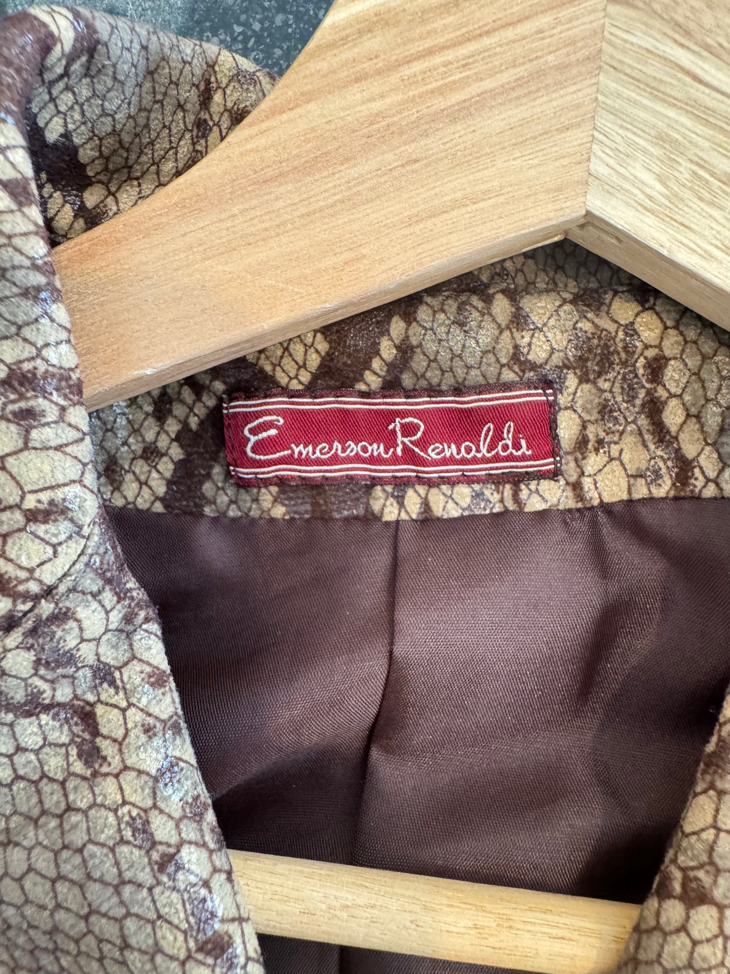 Blazer Emerson Renaldi