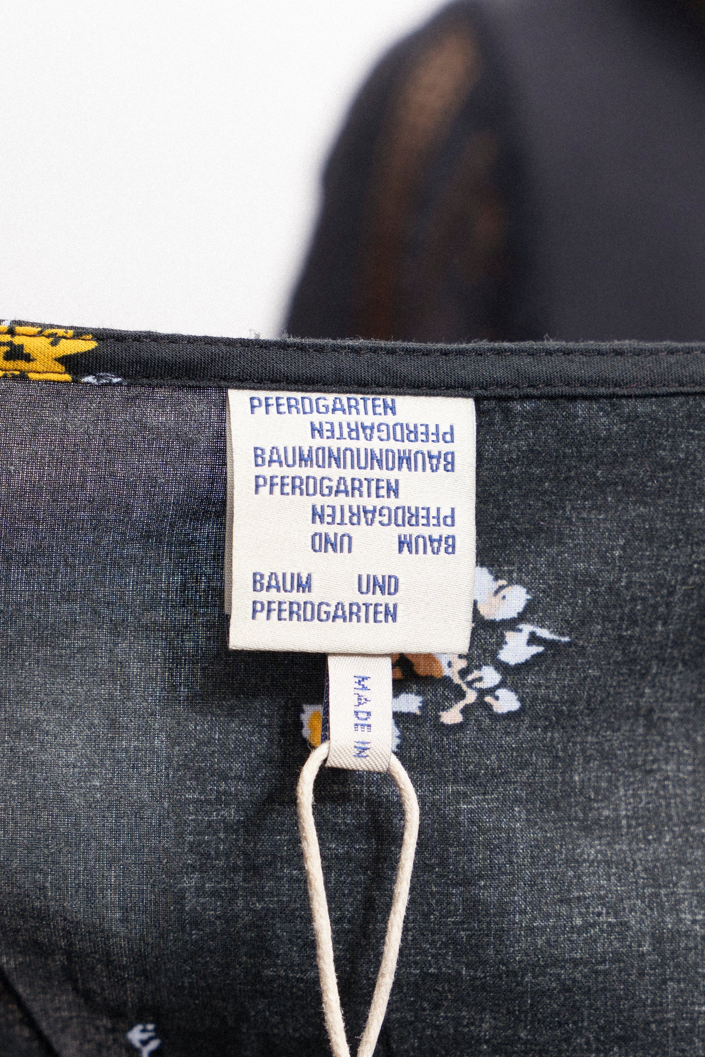 Kleid BAUM UND PFERDGARTEN