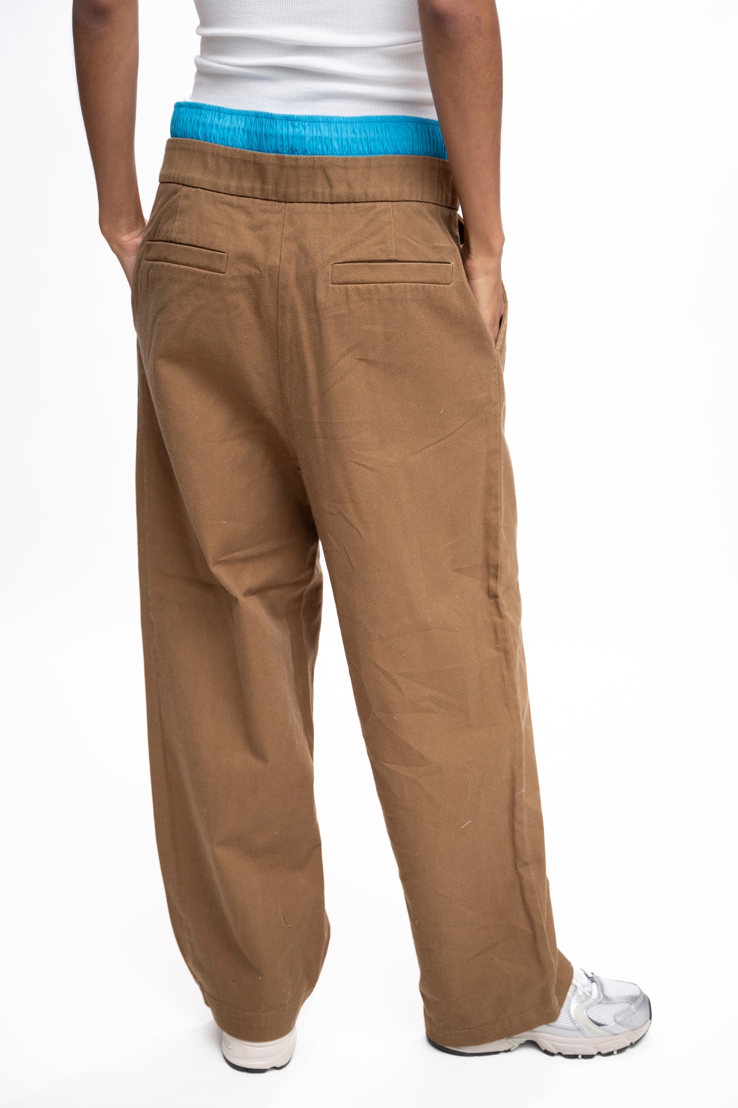 Hose ESSENTIEL ANTWERP