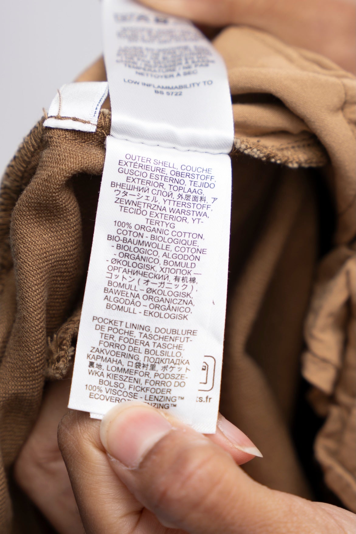 Hose ESSENTIEL ANTWERP