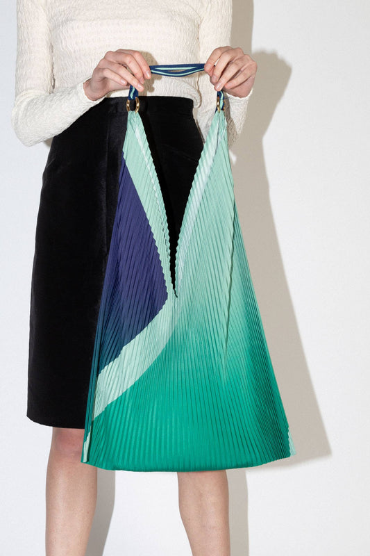 PLISSIERTE J-TASCHE MONICA GREEN